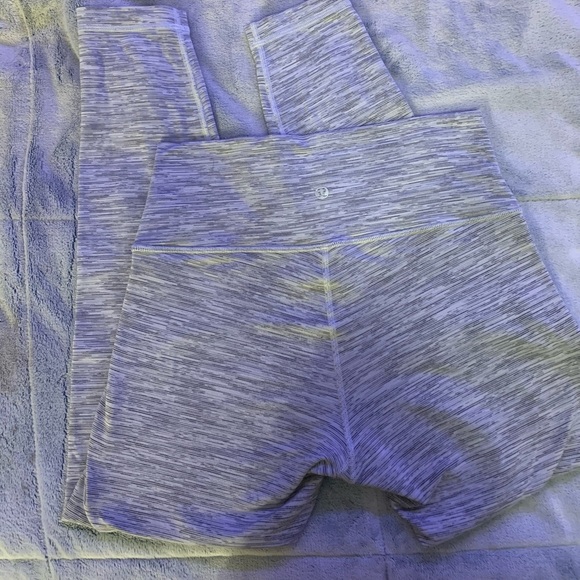 Lululemon Wunder Under High-Rise Tight 28" 
Luon - Picture 2 of 3